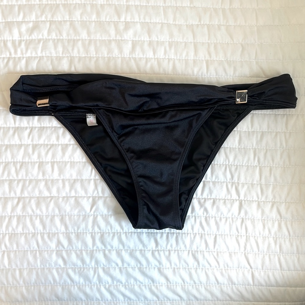 Victoria’s Secret Black Swimsuit Bottom - Size M
